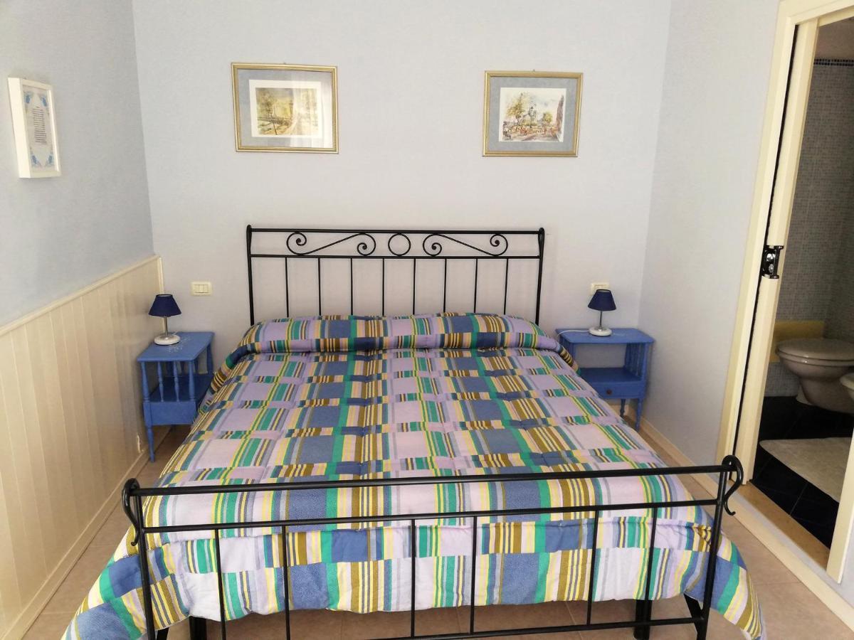 La Ginestra Bed & Breakfast ซีโรโล ภายนอก รูปภาพ