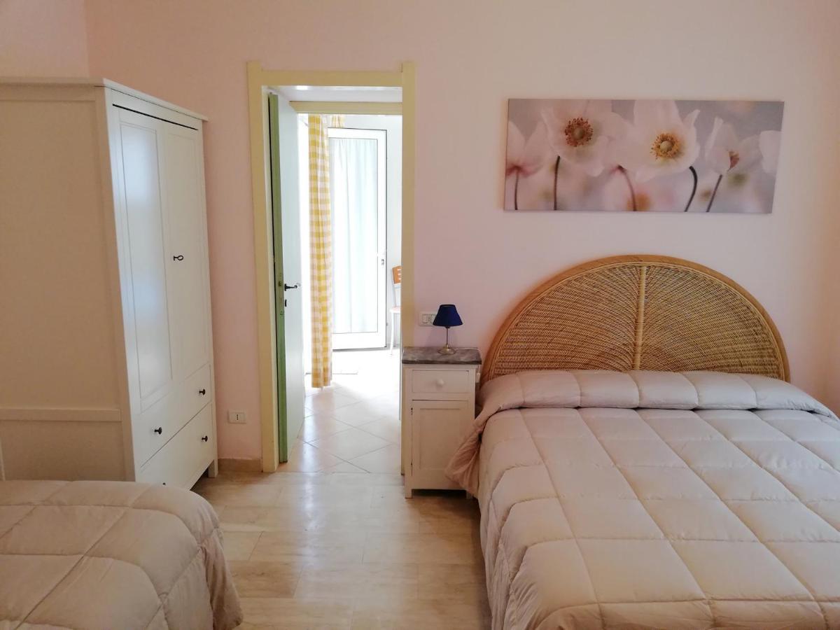 La Ginestra Bed & Breakfast ซีโรโล ภายนอก รูปภาพ